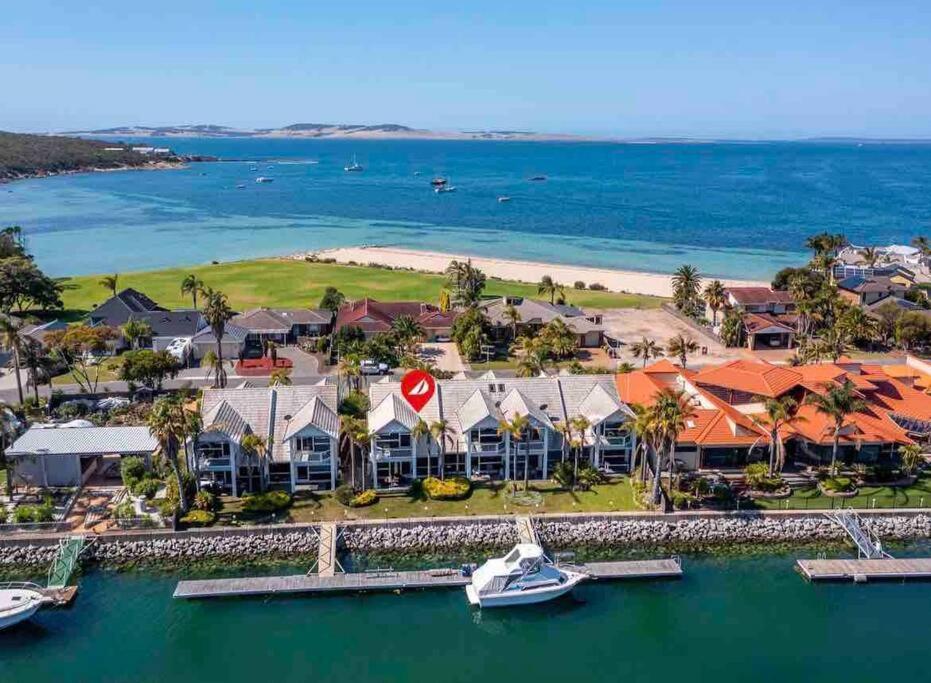 The Blacklighters-Waterfront Retreat Port Lincoln Buitenkant foto